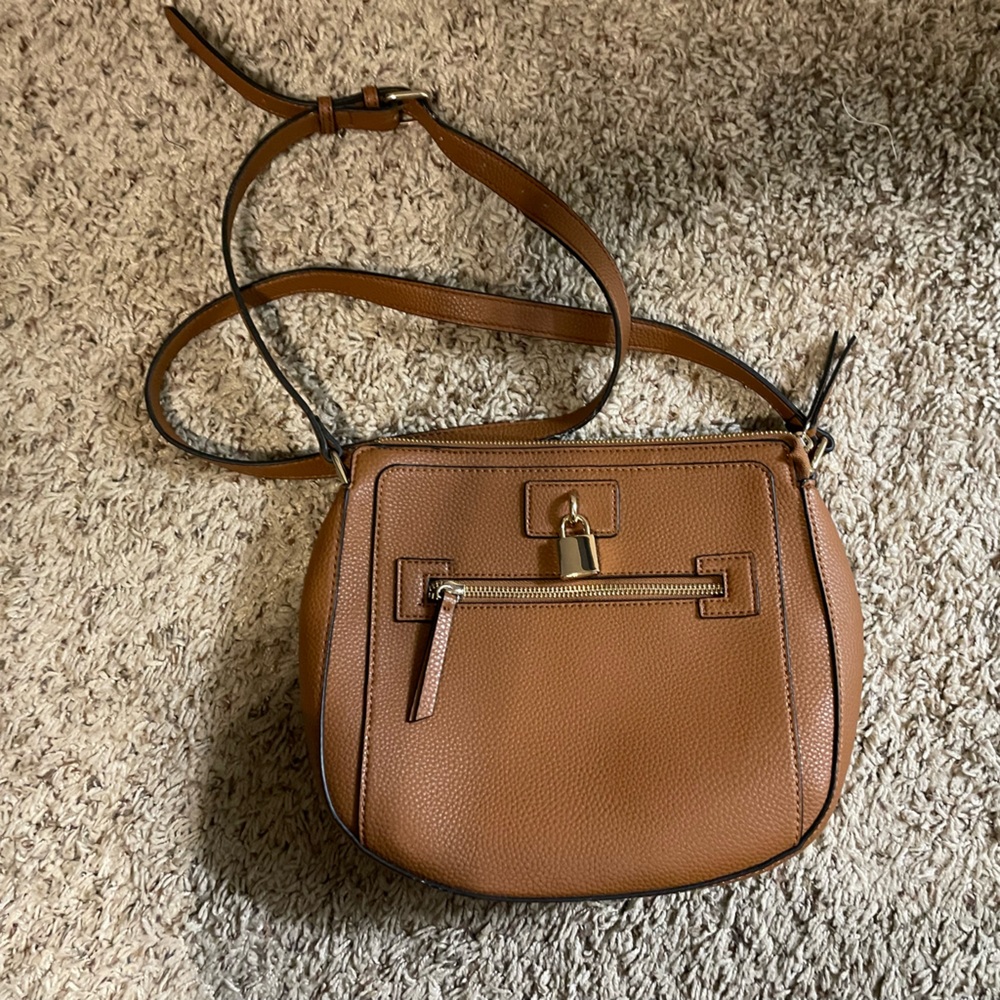 Elegant camel color Leather Crossbody Bag